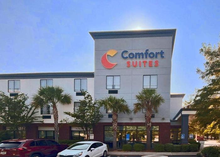 Springdale Inn & Suites