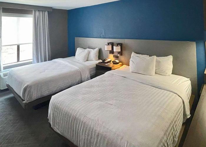 Springdale Inn & Suites