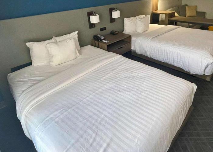 Springdale Inn & Suites