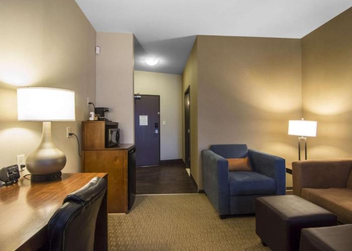 Comfort Suites Saskatoon