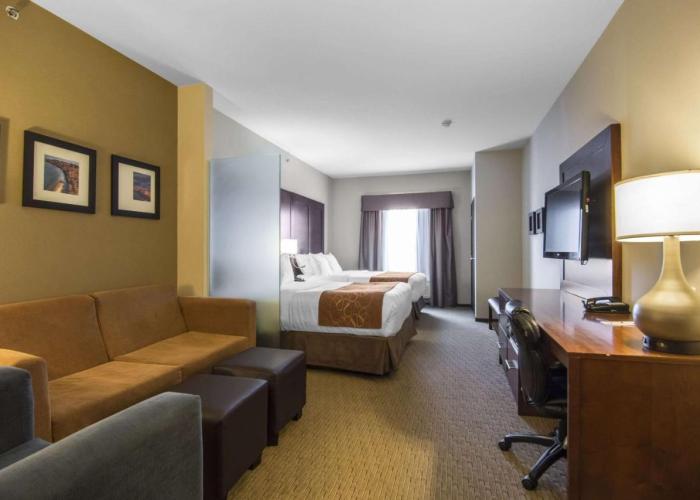 Comfort Suites Saskatoon