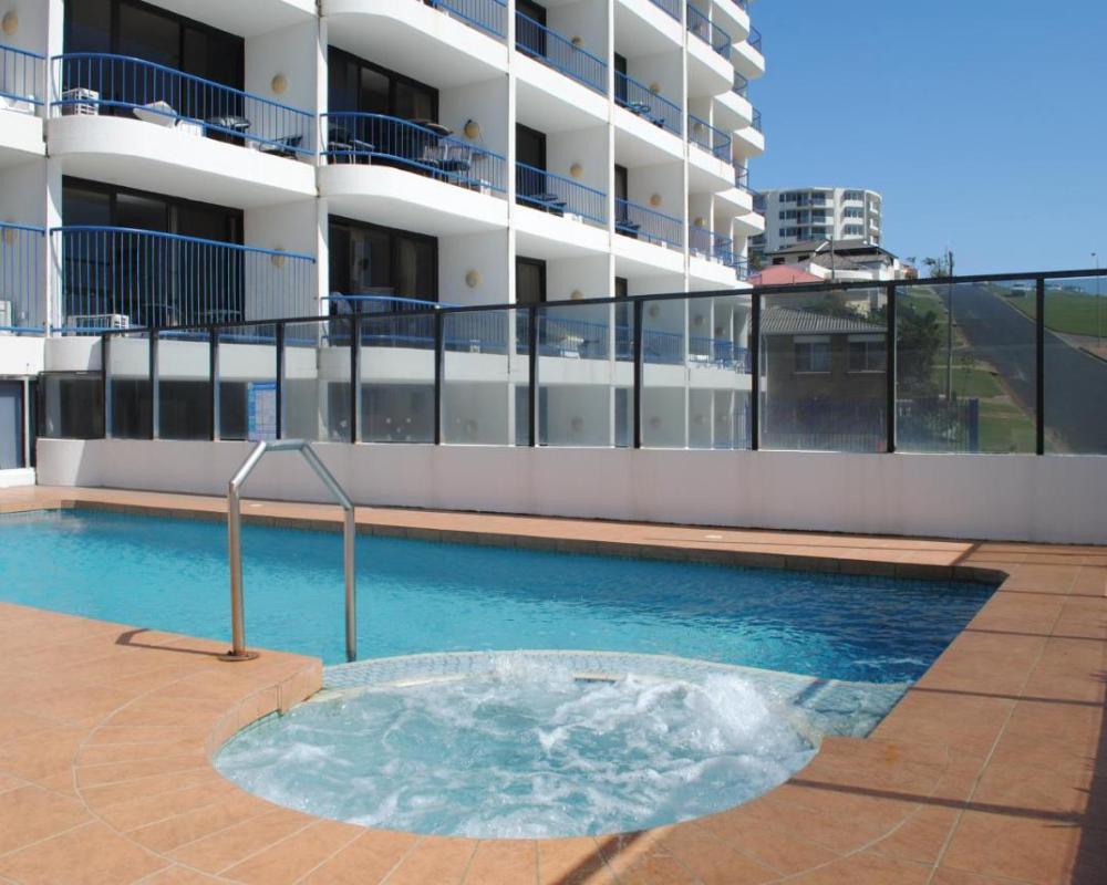 фото Bayview Tower
