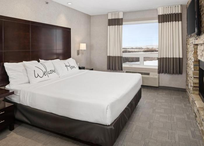 Home Inn & Suites - Swift Current