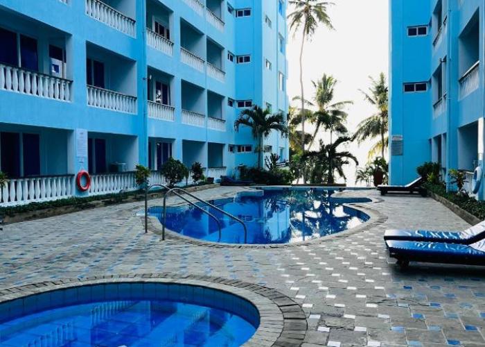 Cowrie Shell Beach Apartments