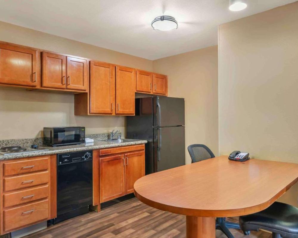 фото Extended Stay America Suites - Bakersfield - Chester Lane