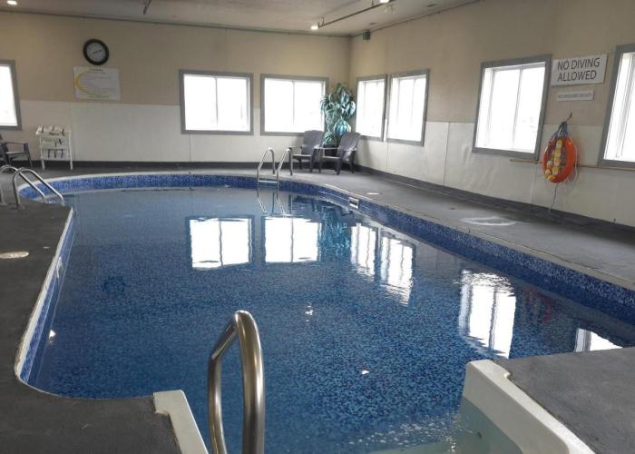 Super 8 by Wyndham Swift Current