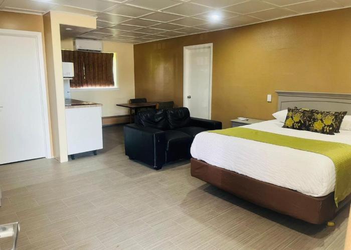 Travelodge by Wyndham Moose Jaw