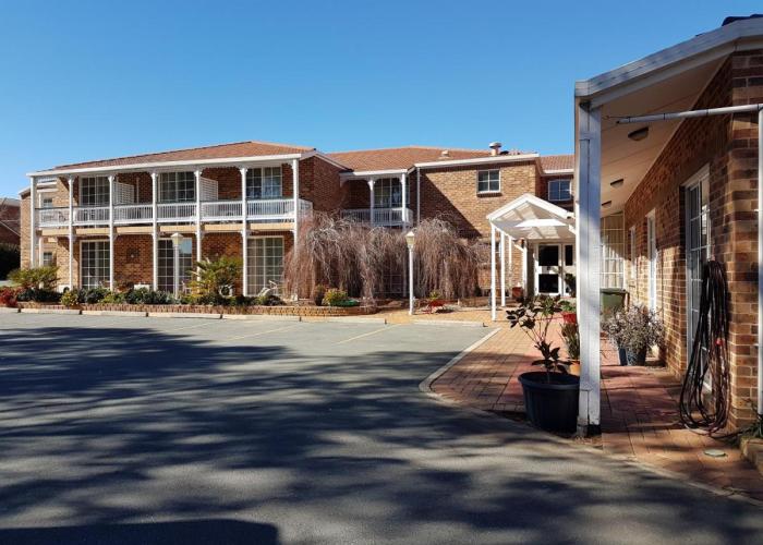 Golden Age Motor Inn