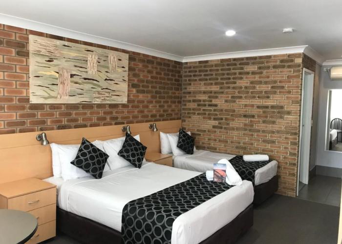 Jumbuck Motor Inn