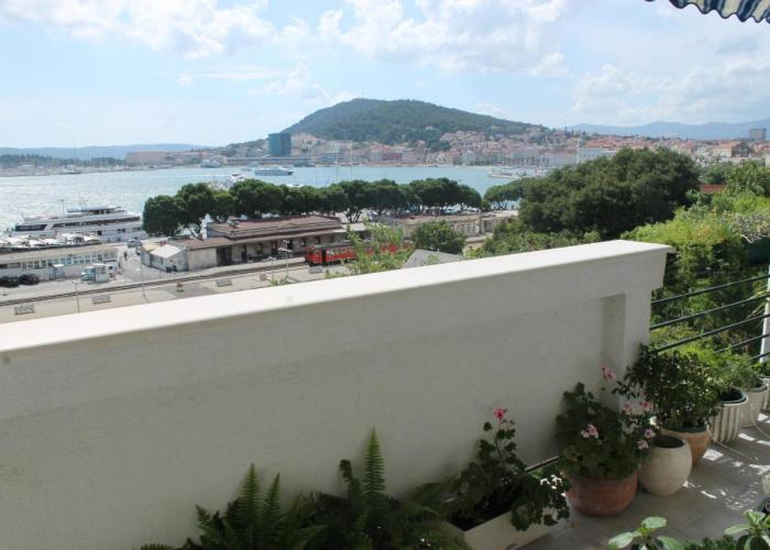 Bianca beach apartments