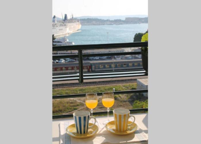 Bianca beach apartments