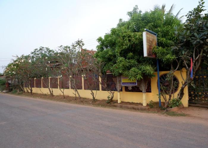 Anouxa Riverview Guesthouse
