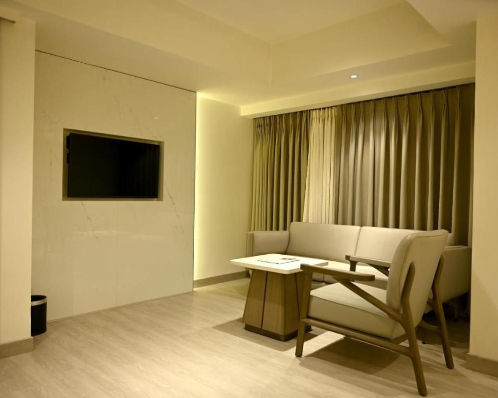 фото Marigold Regency