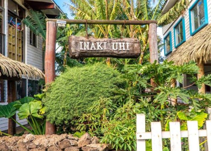 Inaki Uhi Hotel