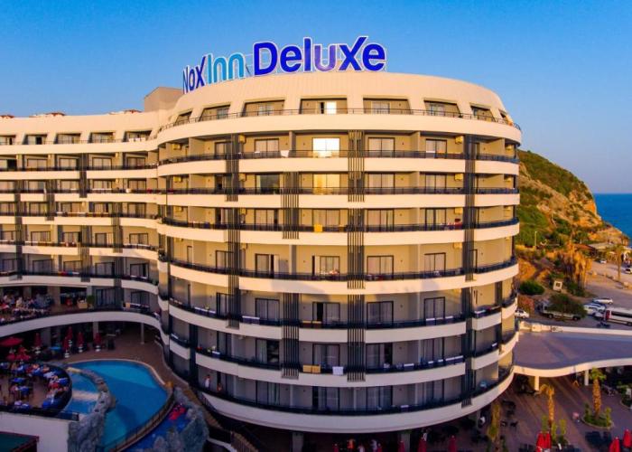 Noxinn Deluxe Hotel