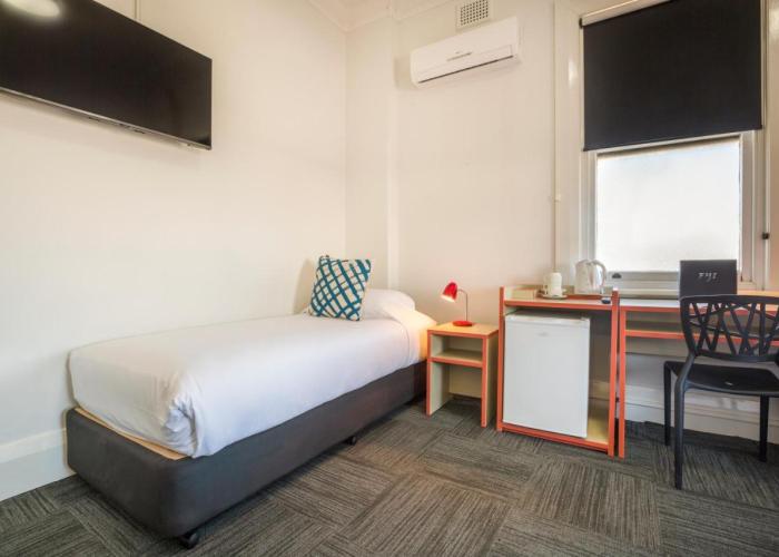 Melton Hotel Auburn