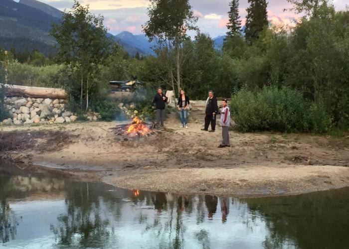 Summit River Lodge & Campsites