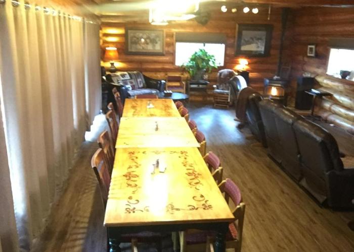 Summit River Lodge & Campsites