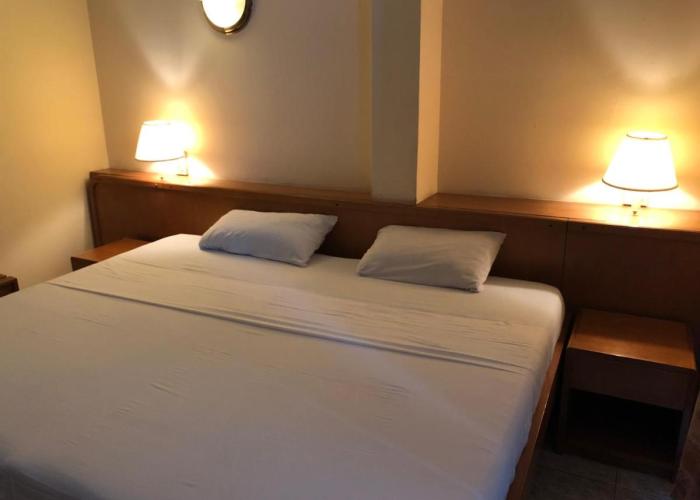 Maple Leaf Korean Hotel