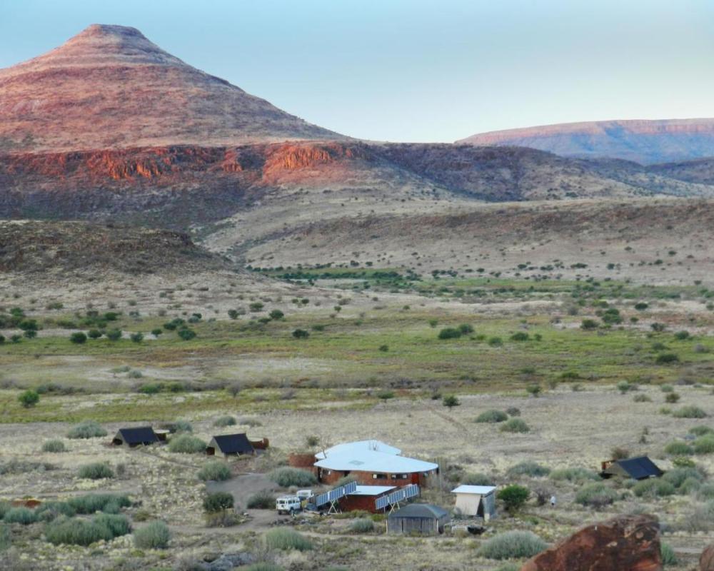 фото Etendeka Mountain Camp