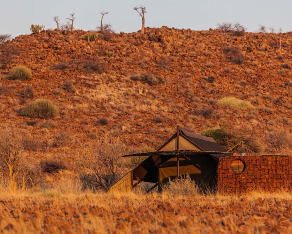 фото Etendeka Mountain Camp