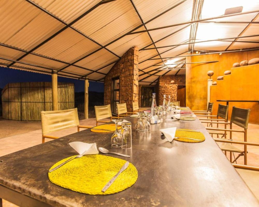 фото Etendeka Mountain Camp