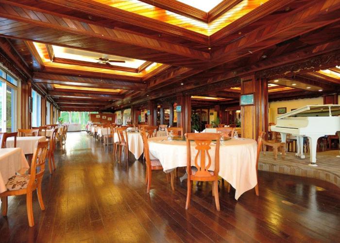 Airai Water Paradise Hotel & Spa