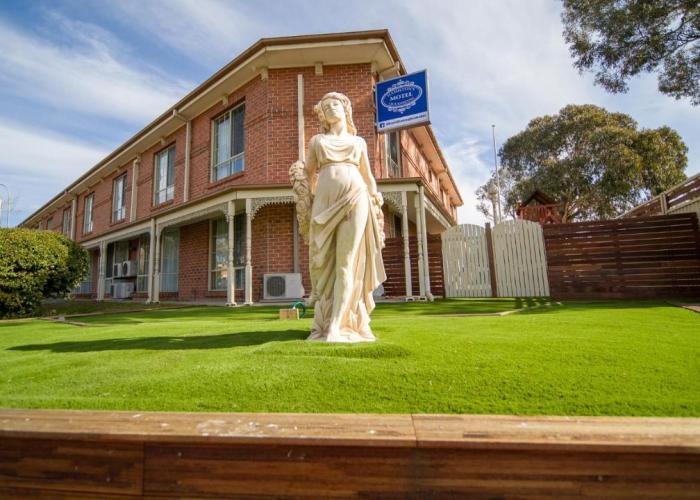 Hamilton's Queanbeyan Motel
