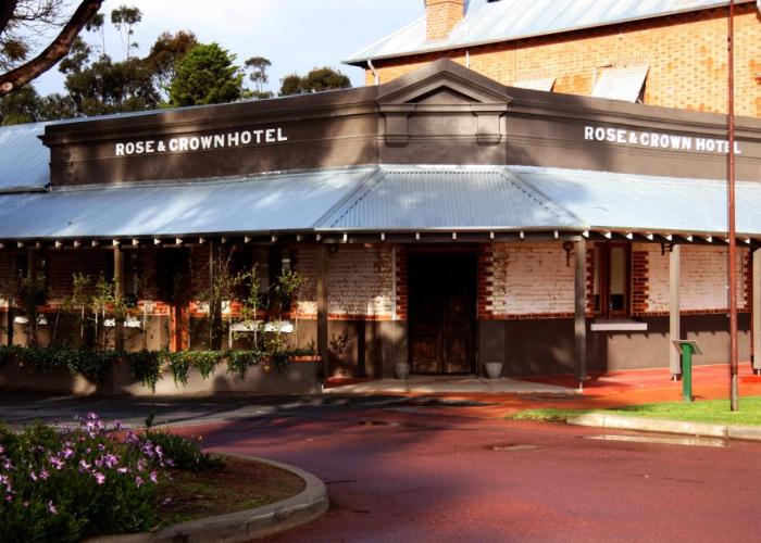 Rose & Crown Hotel