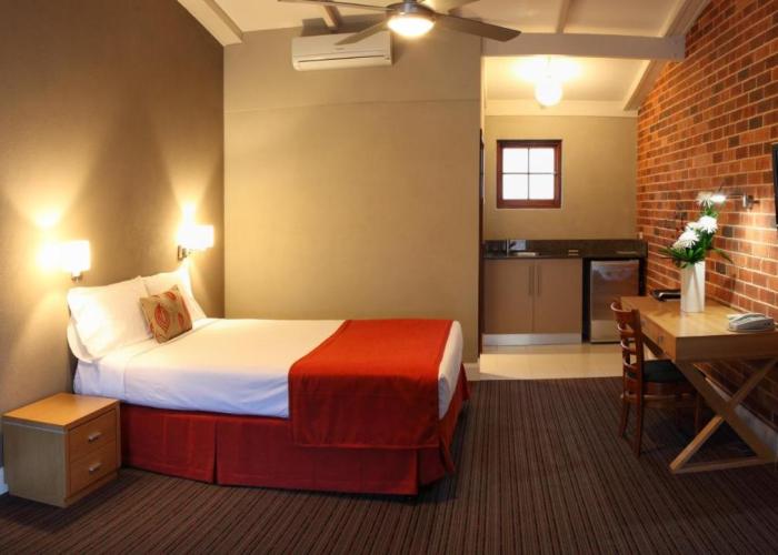 Rose & Crown Hotel