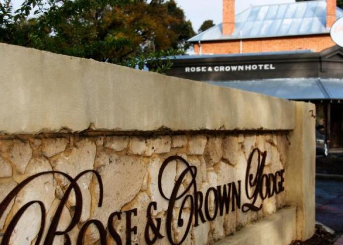 Rose & Crown Hotel