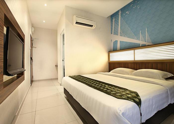 Sri Enstek Hotel KLIA, KLIA 2 & F1
