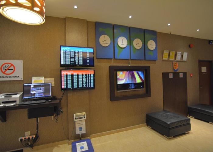 Sri Enstek Hotel KLIA, KLIA 2 & F1