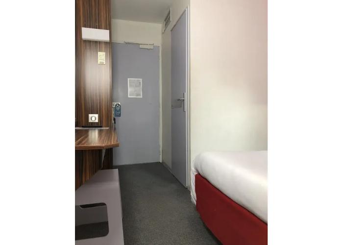 Halt Hotel