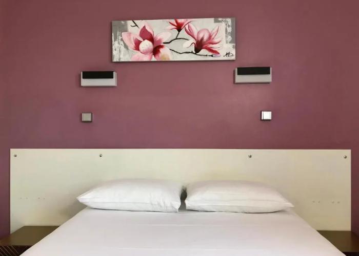 Halt Hotel