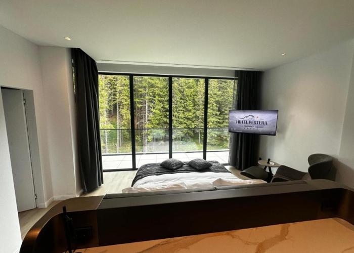 Hotel Pestera Patinoar & Spa