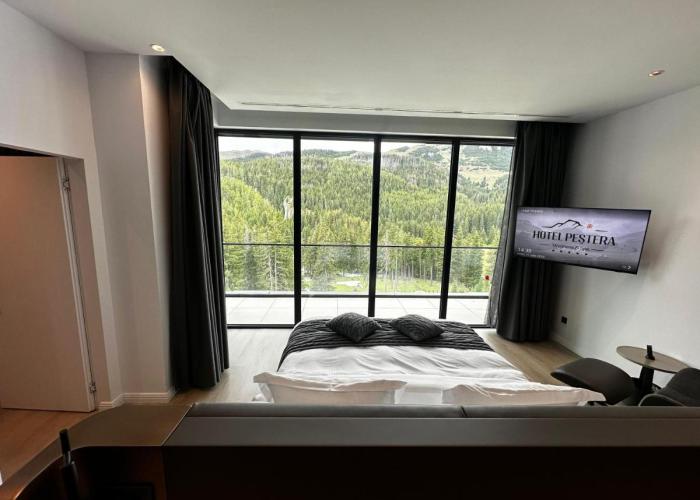 Hotel Pestera Patinoar & Spa