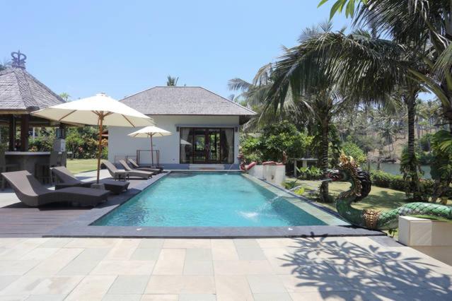 Beach Villa Balian