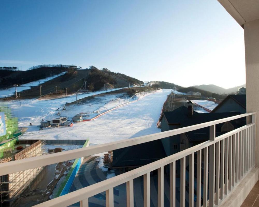 фото Holiday Inn & Suites Alpensia Pyeongchang Suites, an IHG Hotel