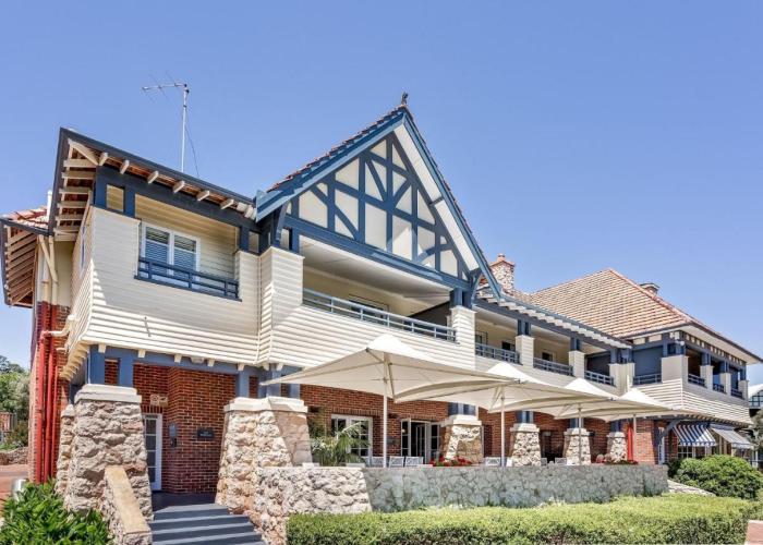 Caves House Hotel and Apartments