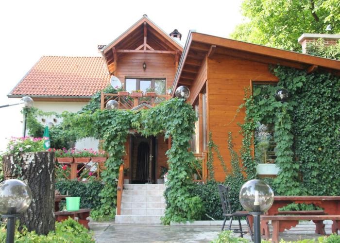Orehite Guest House