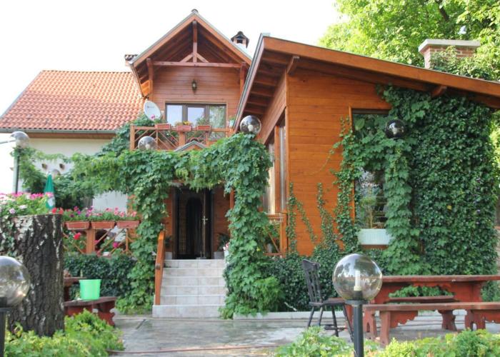 Orehite Guest House