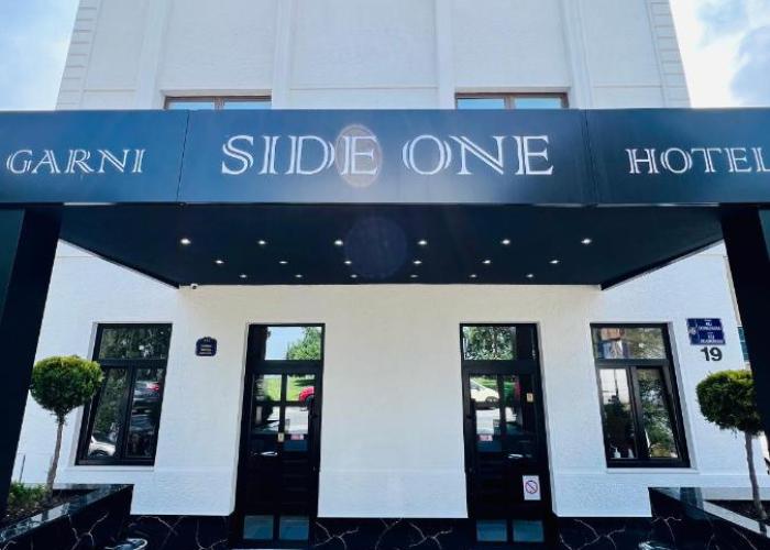 Side One Design Hotel Garni