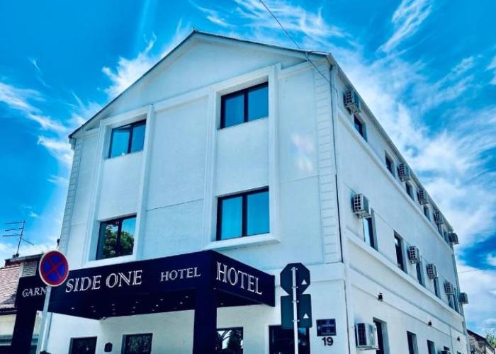 Side One Design Hotel Garni