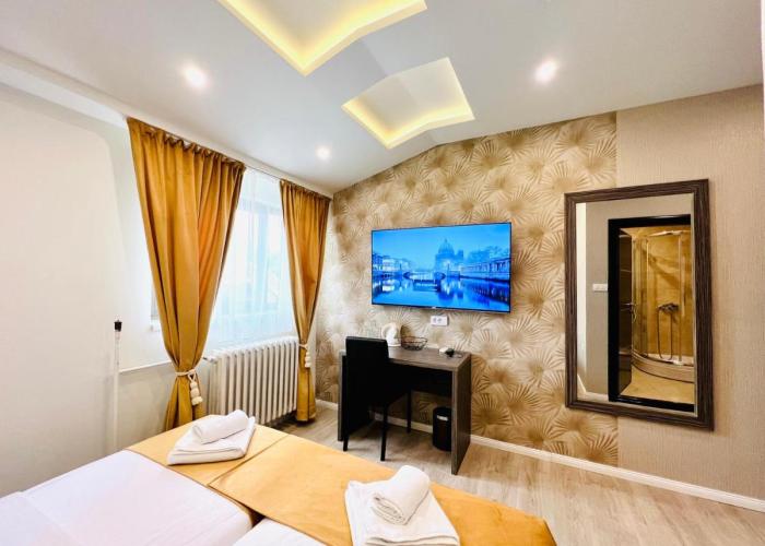Side One Design Hotel Garni