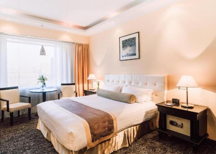Chinggis Khaan Hotel