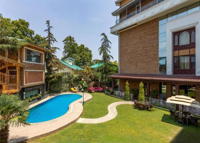 Radisson Srinagar