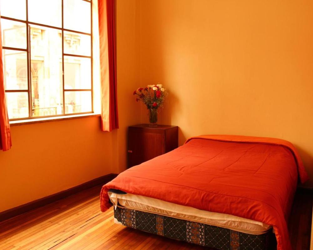фото Check Inn Bed and Breakfast