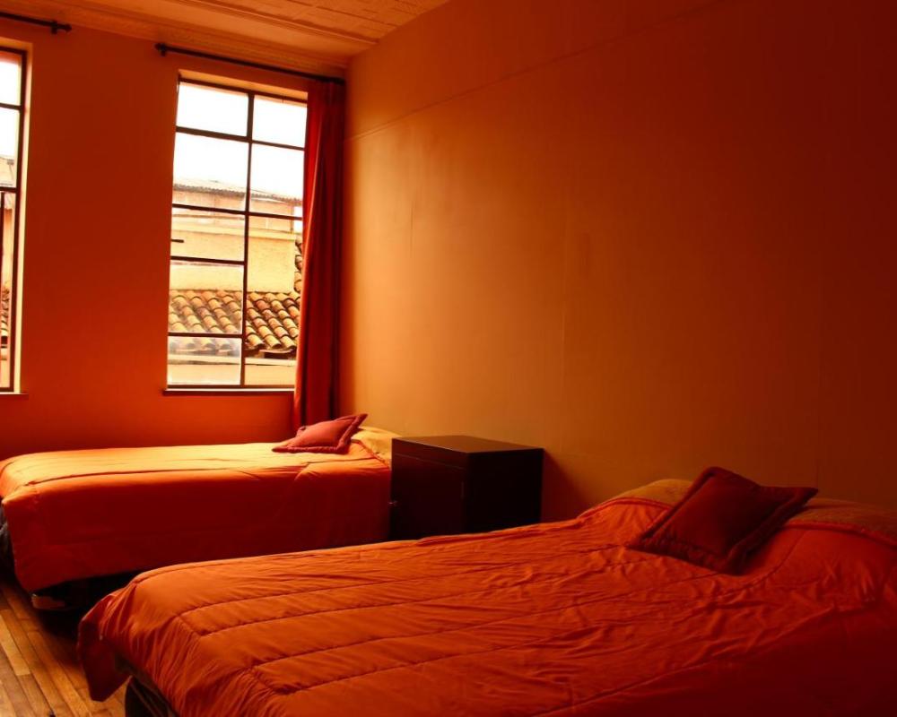 фото Check Inn Bed and Breakfast