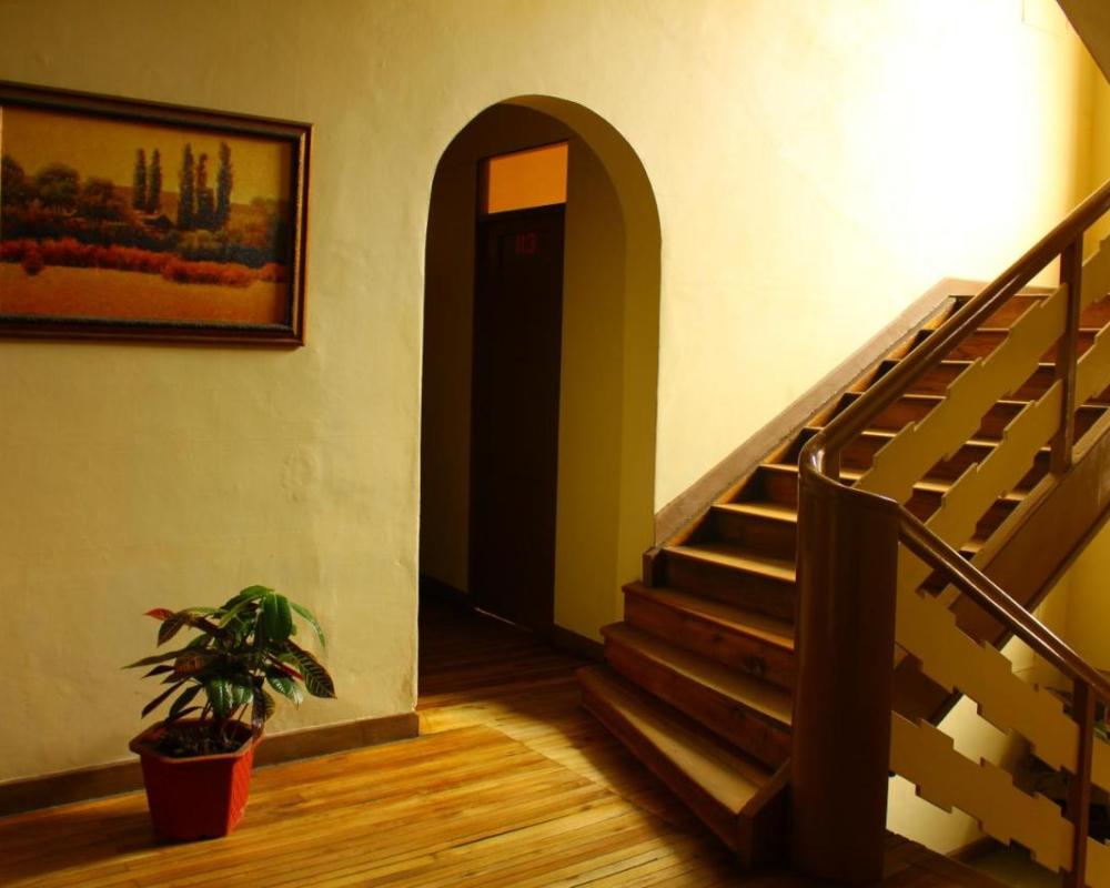 фото Check Inn Bed and Breakfast
